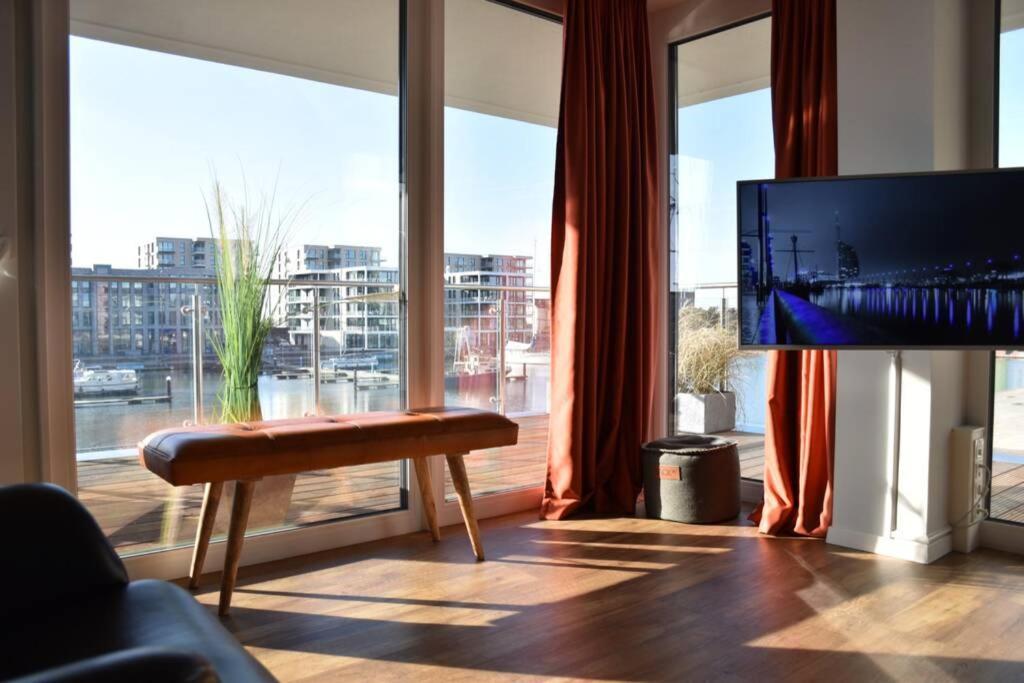 Loft Port Marina 26 Apartment Bremerhaven Bagian luar foto